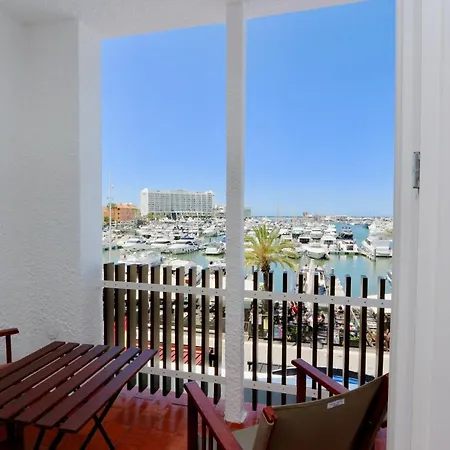 Daire Marina Vista Sol-cleverdetails, Marina View, Sleeps 2 Adults And 2 Children