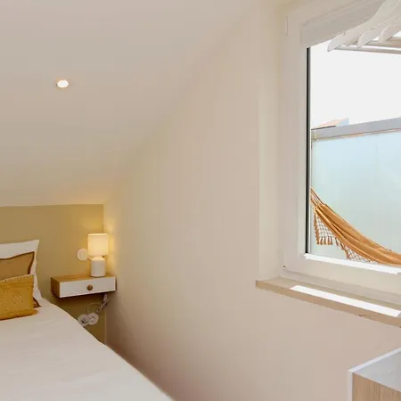 Marina Vista Sol-cleverdetails, Marina View, Sleeps 2 Adults And 2 Children Daire *